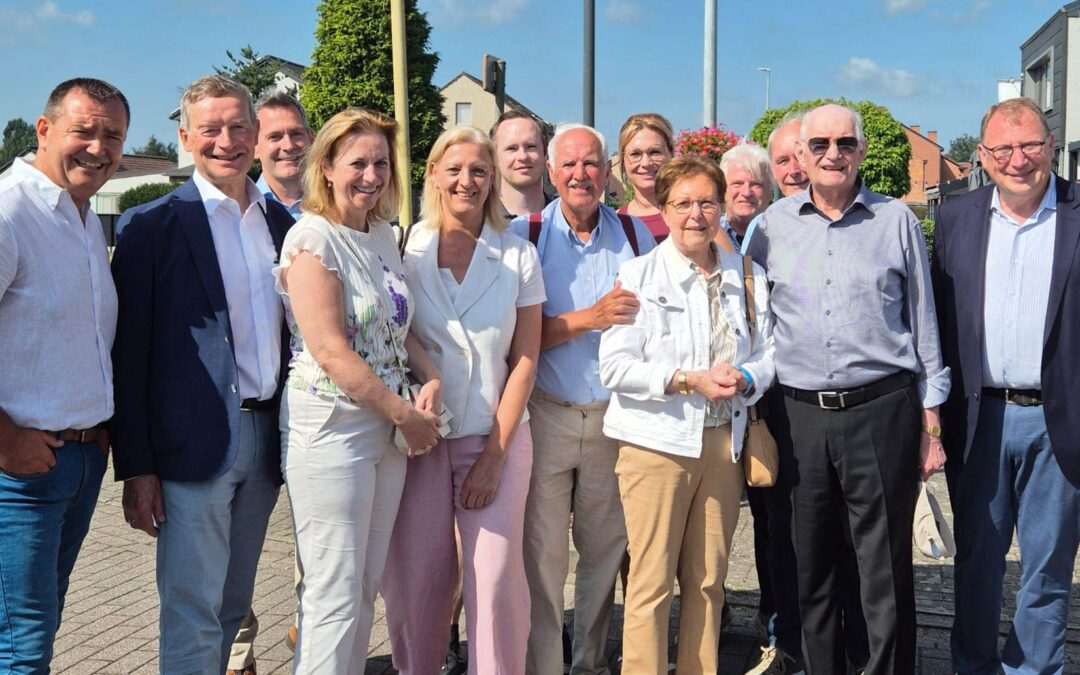 Officiële inhuldiging van het Karel Bormansplein